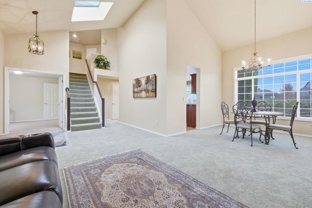 2843 Troon Ct, Richland, WA 99354