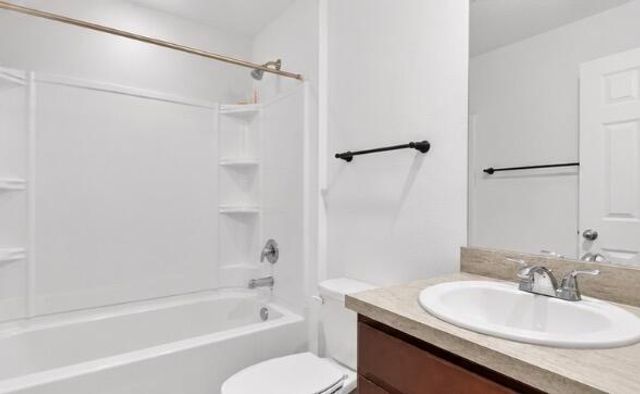2033 SW Leafy Road, Port St. Lucie, FL 34953