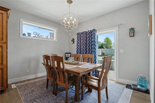 733 Raleigh Lane, Marion, IA 52302