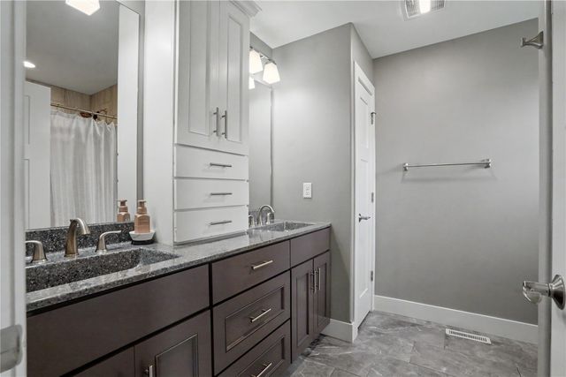 733 Raleigh Lane, Marion, IA 52302