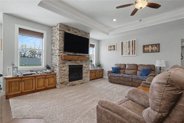 733 Raleigh Lane, Marion, IA 52302