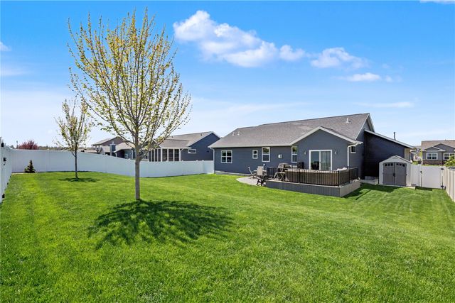 733 Raleigh Lane, Marion, IA 52302