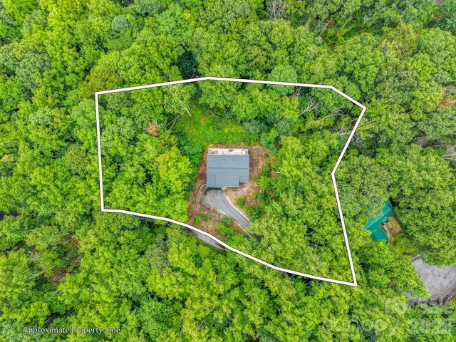180 Ridgeview Drive, Hendersonville, NC 28792