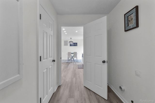 1119 Lathers Street, Garden City, MI 48135
