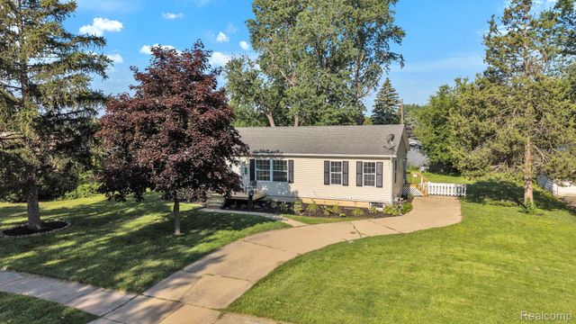 1119 Lathers Street, Garden City, MI 48135