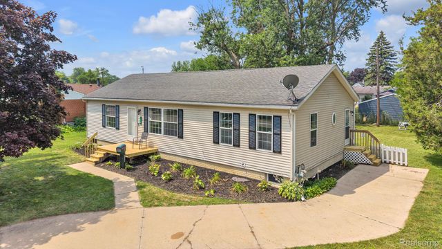 1119 Lathers Street, Garden City, MI 48135