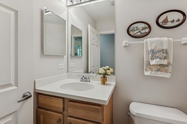 2700 Summit Drive 409, Glenview, IL 60025