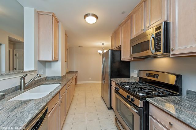 2700 Summit Drive 409, Glenview, IL 60025