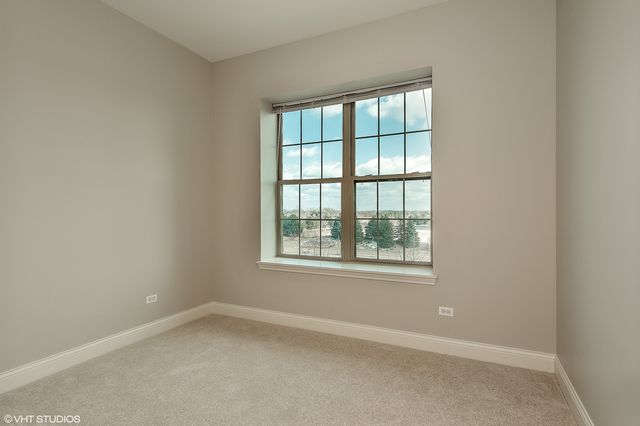 2700 Summit Drive 409, Glenview, IL 60025