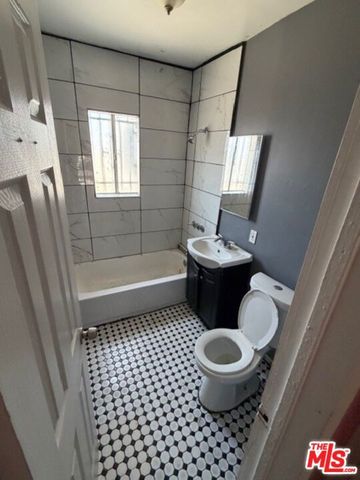 619 E 116th Street, Los Angeles, CA 90059