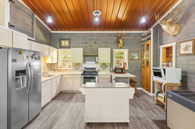 26071 Long Shadow Lane, Shell Knob, MO 65747