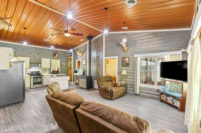 26071 Long Shadow Lane, Shell Knob, MO 65747