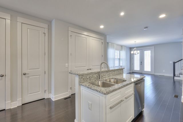 1920B 14th Ave, N, Nashville, TN 37208