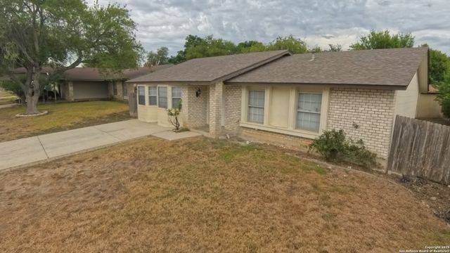 9507 QUICKSILVER DR, San Antonio, TX 78245