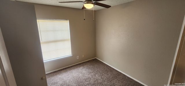 9507 QUICKSILVER DR, San Antonio, TX 78245