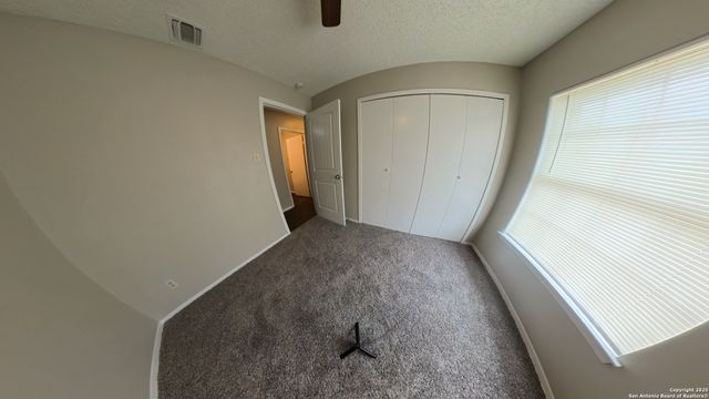 9507 QUICKSILVER DR, San Antonio, TX 78245