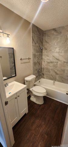 9507 QUICKSILVER DR, San Antonio, TX 78245