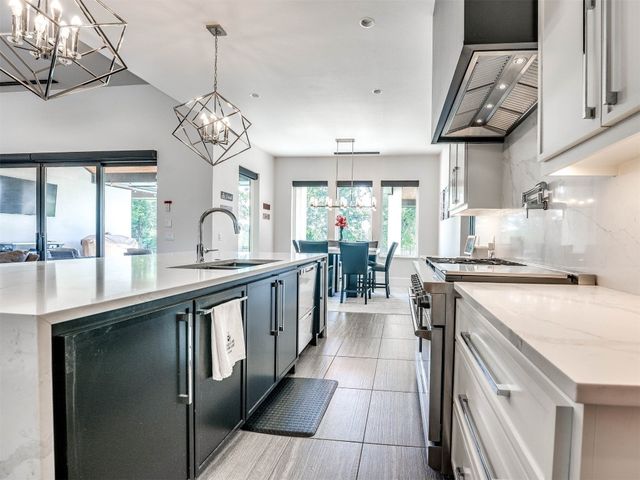 6209 Turnberry Street, Edmond, OK 73025