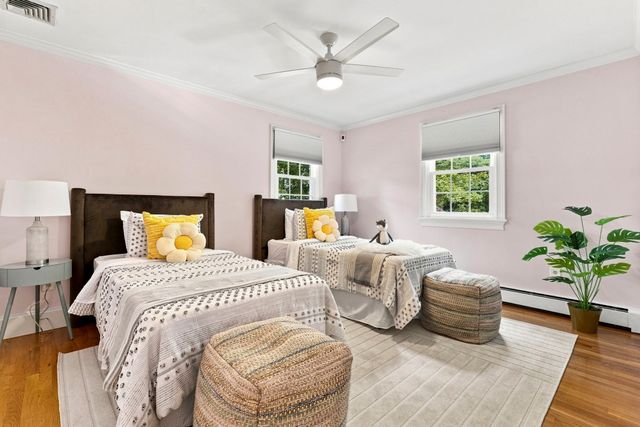 32 Parkvale Rd, Needham, MA 02492