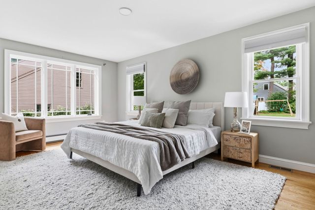 32 Parkvale Rd, Needham, MA 02492
