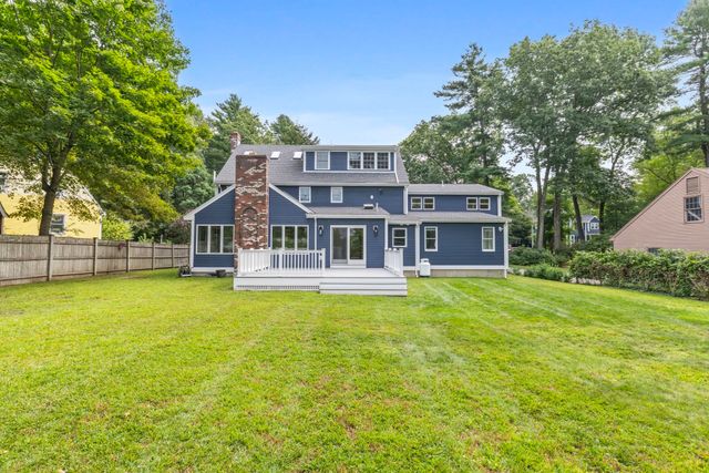 32 Parkvale Rd, Needham, MA 02492