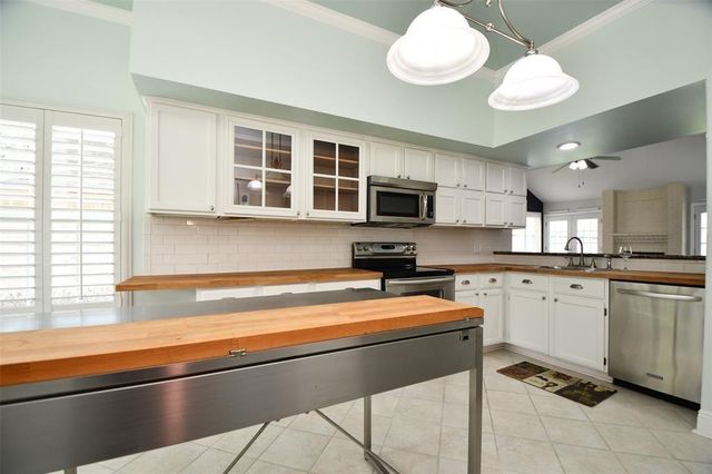 12814 Ashford Meadow Drive, Houston, TX 77082