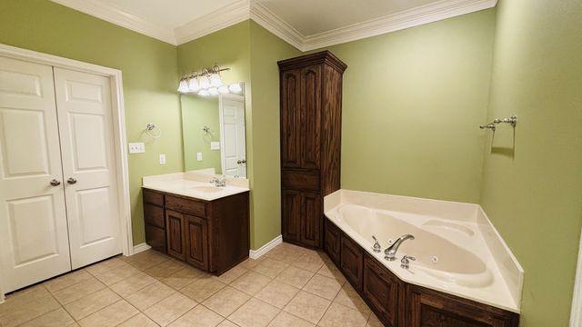 395 Pecan Court, Nevada, TX 75173