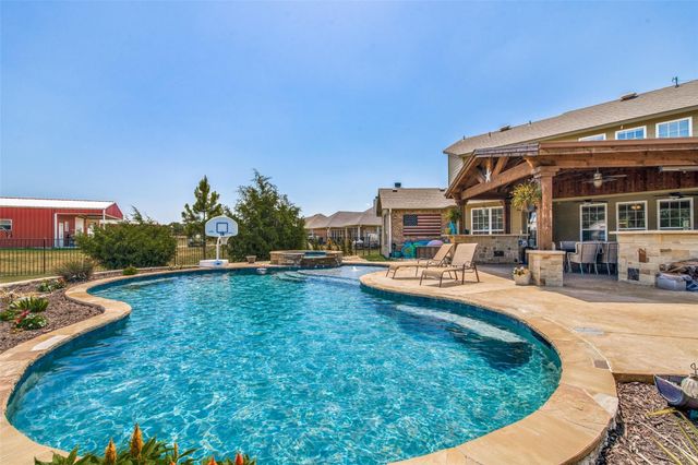 395 Pecan Court, Nevada, TX 75173