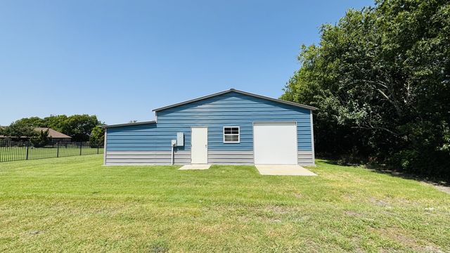 395 Pecan Court, Nevada, TX 75173