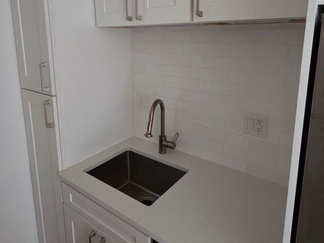 1001 SE 16th Street 7, Fort Lauderdale, FL 33316