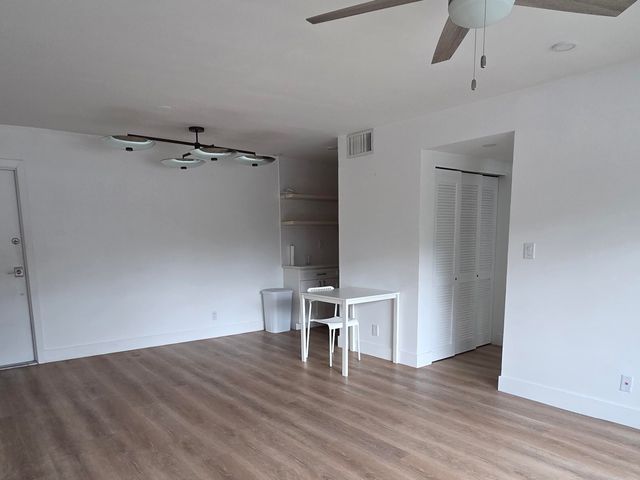 1001 SE 16th Street 7, Fort Lauderdale, FL 33316