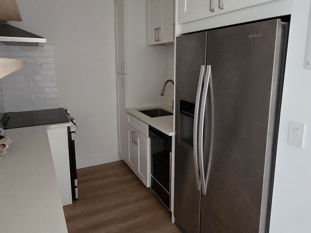 1001 SE 16th Street 7, Fort Lauderdale, FL 33316