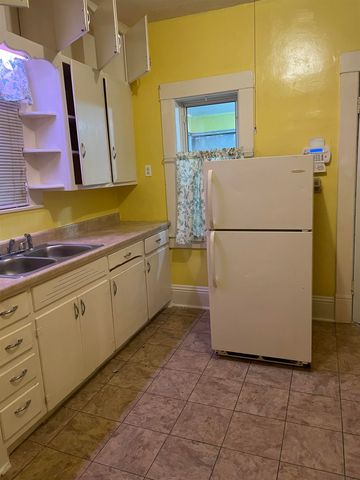 626 S Pattie St, Wichita, KS 67211