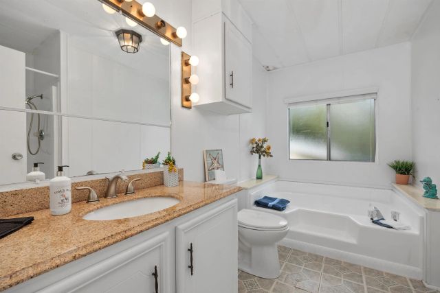 4616 N River Rd 89, Oceanside, CA 92057