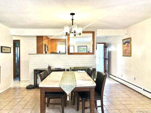 7 hope, Hicksville, NY 11801