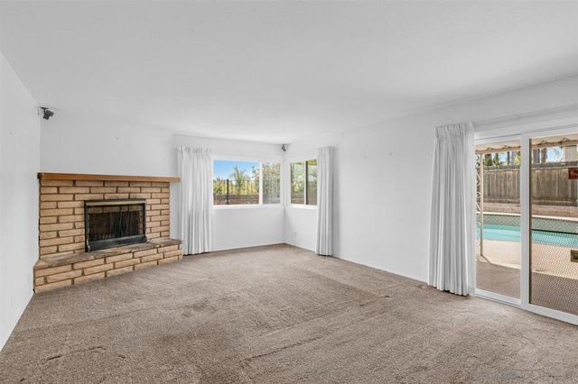 715 S Upas, Escondido, CA 92025