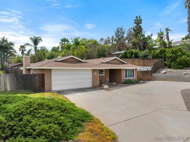 715 S Upas, Escondido, CA 92025