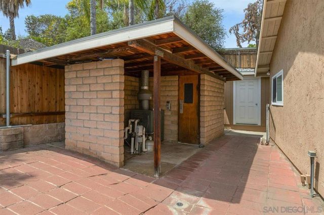 715 S Upas, Escondido, CA 92025
