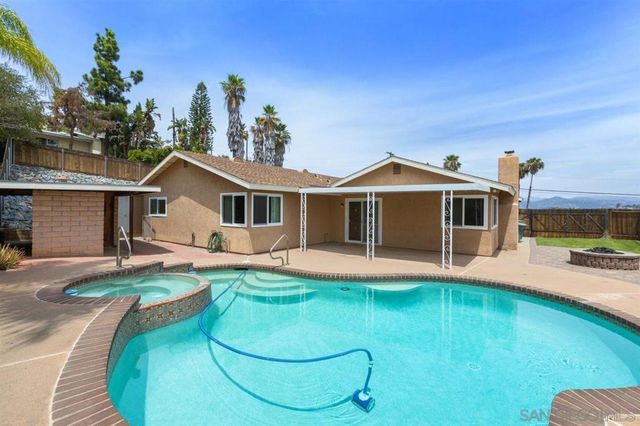 715 S Upas, Escondido, CA 92025