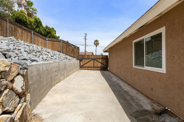 715 S Upas, Escondido, CA 92025