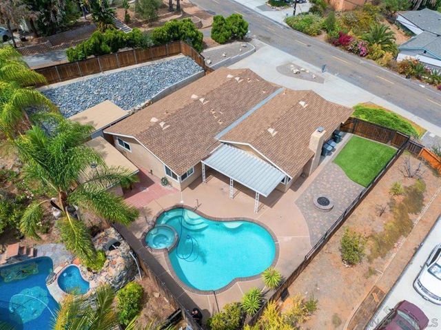 715 S Upas, Escondido, CA 92025