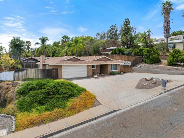 715 S Upas, Escondido, CA 92025