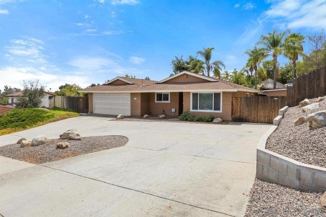 715 S Upas, Escondido, CA 92025