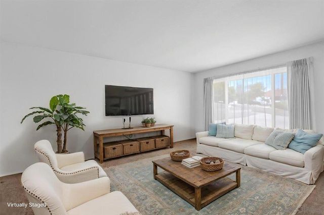 715 S Upas, Escondido, CA 92025