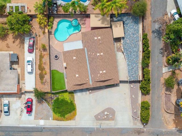 715 S Upas, Escondido, CA 92025