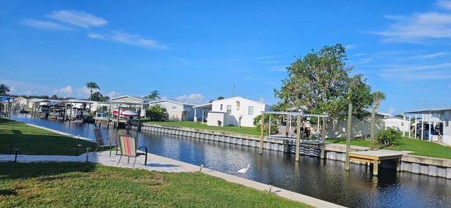122 W SAINT ANNES CIRCLE, Apollo Beach, FL 33572