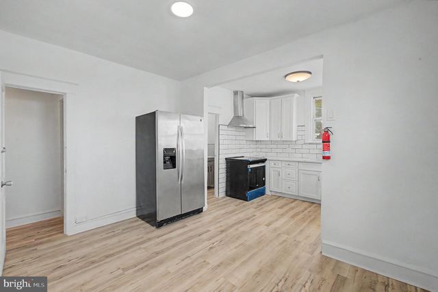 5262 E ROOSEVELT BLVD, Philadelphia, PA 19124