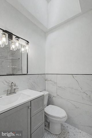 5262 E ROOSEVELT BLVD, Philadelphia, PA 19124