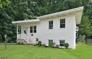 221 Lakeview Dr, Ridgewood Village, NJ 07450