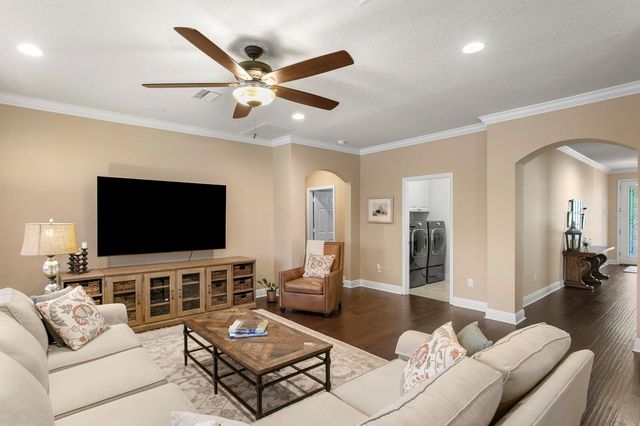 19406 BUTTERWOOD LANE, Lutz, FL 33558